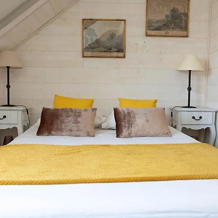 מלון L'albatros לה פוליגן